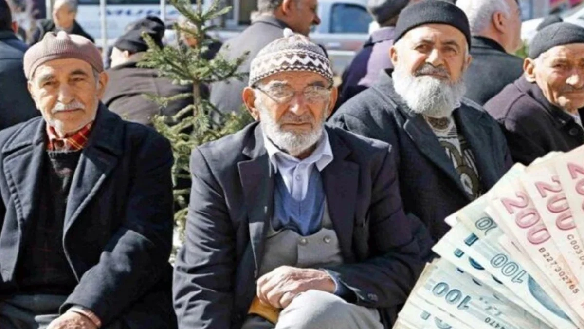 Ev Hanımı ve Düşük Sigorta Primliler Gözünüz Aydın! Milyonların Beklediği Kademeli Emeklilik İçin Yol Haritası Belli Oldu! - Ekonomi Haberleri
